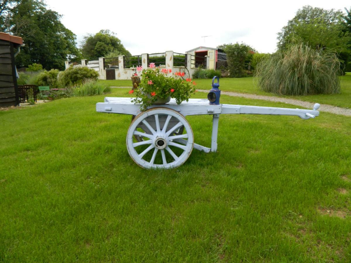 Montrollet La Grange Ancienne B&B 외부 사진